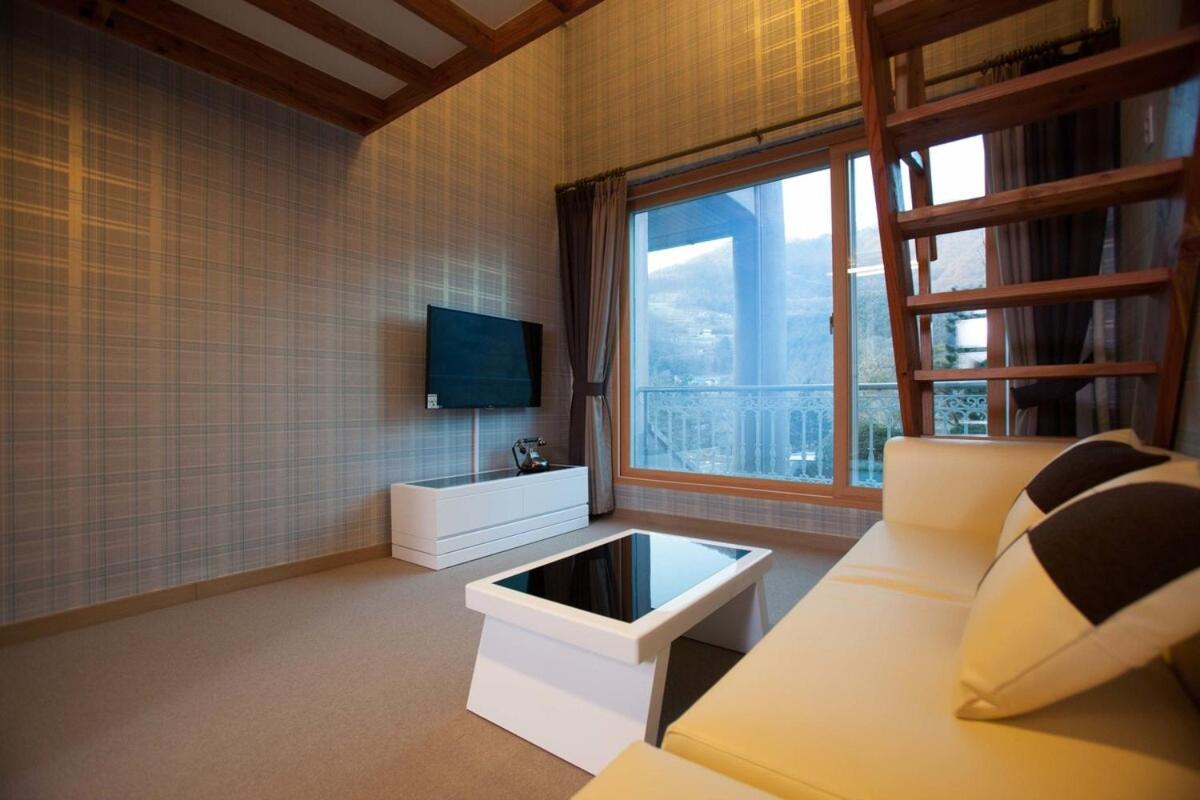Cheongpyeong Family Hotel Gapyeong Exteriér fotografie
